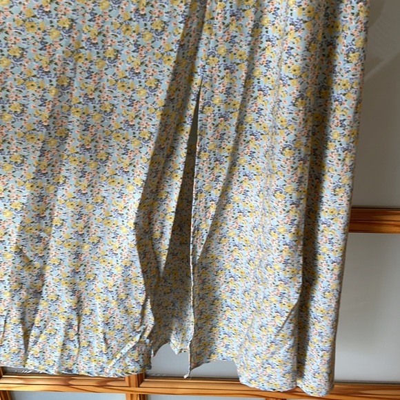 ASTR the Label Floral Print Long Sleeve Back Cutout Midi Dress - Picture 9 of 15